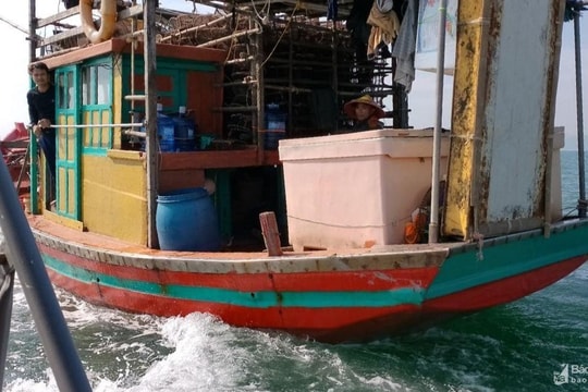 Phát hiện, xử lý chủ phương tiện có hành vi khai thác thủy sản trái phép
