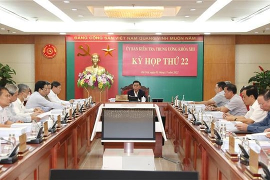 Tiêu cực kéo dài do cán bộ làm công tác kiểm tra, giám sát nể nang, né tránh thậm chí bị mua chuộc