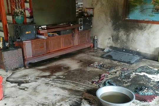 Điều tra tội giết người trong vụ 3 con gái đốt nhà mẹ đẻ