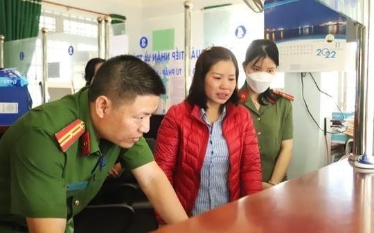 Bắt tạm giam nữ cán bộ địa chính chiếm đoạt 1,3 tỷ đồng