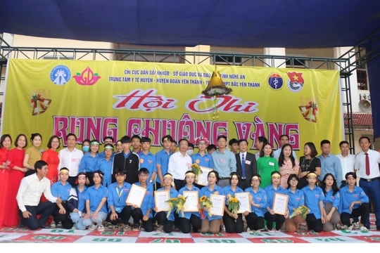 Học sinh huyện Yên Thành với cuộc thi Rung chuông vàng tìm hiểu kiến thức dân số