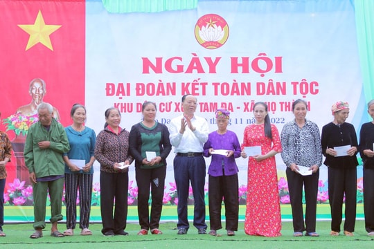 Phó Chủ tịch UBND tỉnh Bùi Thanh An dự ngày hội Đại đoàn kết tại Yên Thành