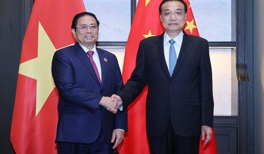 Thủ tướng Phạm Minh Chính hội kiến Thủ tướng Trung Quốc Lý Khắc Cường