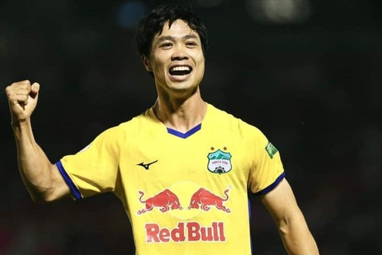 Công Phượng ký hợp đồng với Công ty Nhật Bản; Huấn luyện viên trưởng tuyển Việt Nam nhận chỉ thị mới từ VFF