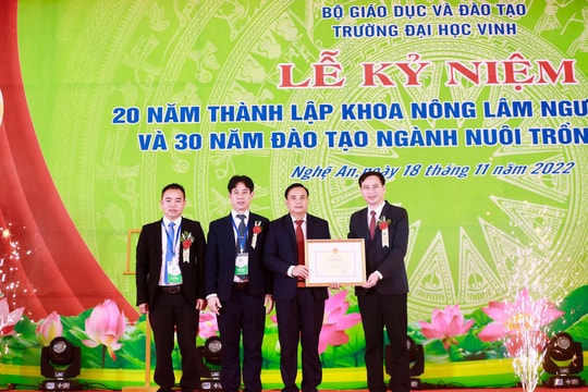 Khoa Nông Lâm Ngư - Viện Nông nghiệp và Tài nguyên (Trường Đại học Vinh) kỷ niệm 20 năm thành lập