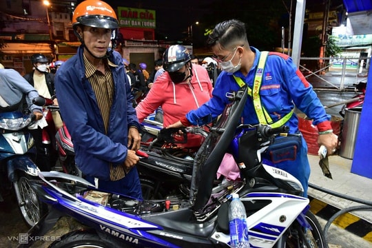 Giá xăng ngày mai có thể giảm