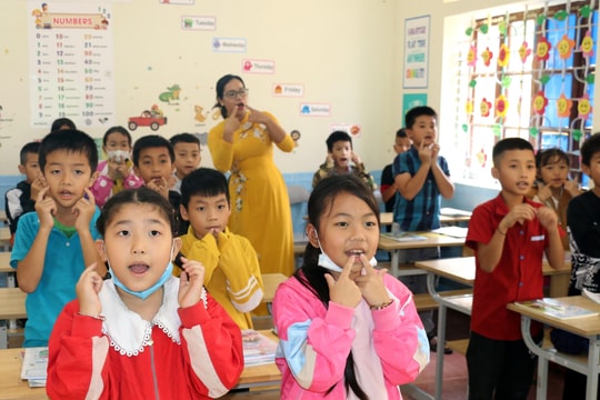 GS.TS.NGƯT Thái Văn Thành - Giám đốc Sở Giáo dục và Đào tạo Nghệ An: 