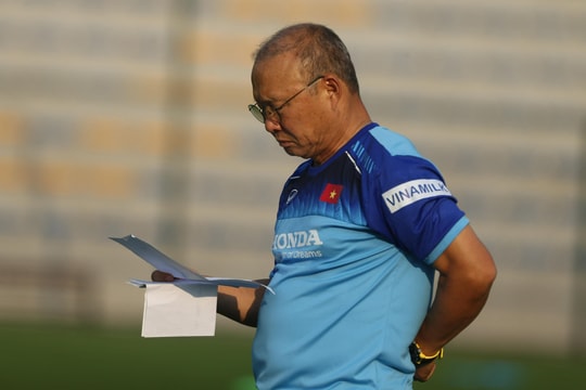 Huấn luyện viên Park Hang-seo viết tâm thư chia tay bóng đá Việt Nam