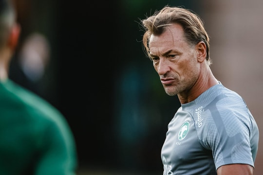 HLV từng dẫn dắt CLB Nam Định tạo nên ‘địa chấn’ khi cùng Ả Rập Xê Út đánh bại Argentina 