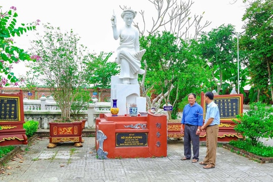 Về miền quê của 'Bà chúa thơ Nôm' 