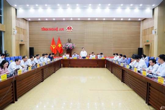 Chủ tịch UBND tỉnh Nghệ An chấn chỉnh công tác tham mưu văn bản 