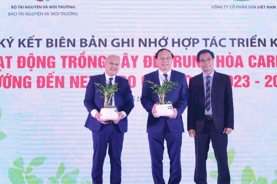 Tiên phong thực hiện cam kết Net Zero 2050, Vinamilk dành 15 tỷ trồng cây xanh để trung hòa carbon
