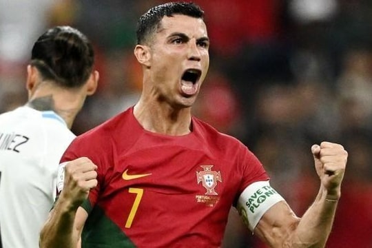 Ronaldo chốt bến đỗ mới, lương kỷ lục; Ngọc Đức, Hoàng Thịnh viết tâm thư chia tay TP Hồ Chí Minh