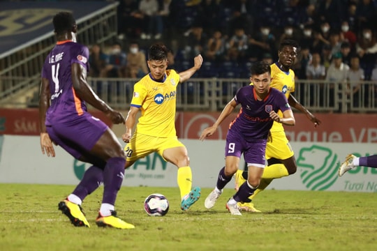 Văn Đức chính thức chia tay Sông Lam Nghệ An