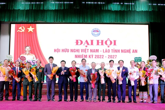 Phó Chủ tịch UBND tỉnh Bùi Đình Long được bầu giữ chức Chủ tịch Hội hữu nghị Việt - Lào