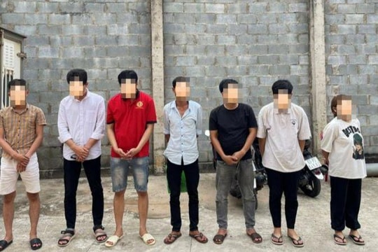 Cá cược bóng đá qua mạng 'bong88', 7 đối tượng bị tạm giữ