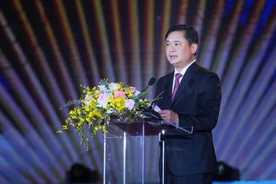 Ý thức, trách nhiệm cao hơn trong nhiệm vụ gìn giữ, phát huy những giá trị di sản, tư tưởng của Nữ sĩ Hồ Xuân Hương