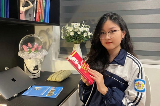Nữ sinh trường Phan giành giải Nhì cuộc thi ‘Tuổi trẻ học tập và làm theo tư tưởng, đạo đức, phong cách Hồ Chí Minh’