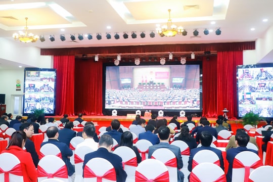 Công nghiệp hóa, hiện đại hóa đất nước là nhiệm vụ trung tâm của chiến lược phát triển kinh tế-xã hội