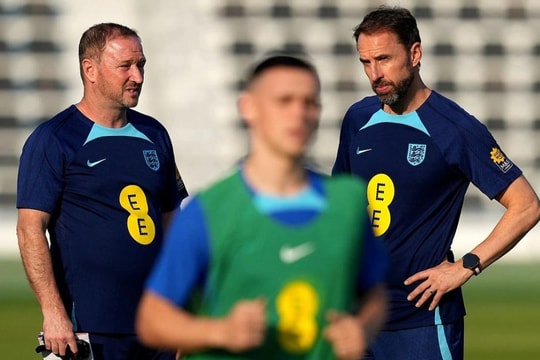 Anh chuẩn bị kế hoạch đấu Pháp hai năm qua