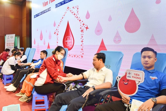 Công ty Điện lực Nghệ An hưởng ứng 'Tuần lễ hồng EVN' lần thứ VIII 