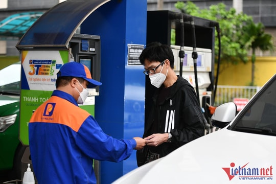 Cơ hội để giá xăng dầu giảm tiếp vào ngày mai