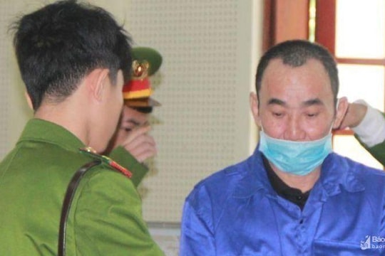 Cậu vác dao chém cháu sau chầu rượu