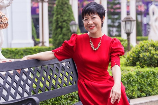 MC Thảo Vân sau 13 năm ly hôn Công Lý: ‘Tôi độc thân nhưng không đơn độc’