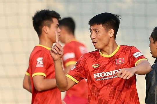 Tuyển Việt Nam mất Phan Văn Đức, Bùi Tiến Dũng; Busquets giã từ tuyển Tây Ban Nha