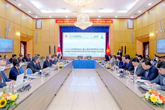 Chủ tịch UBND tỉnh Nghệ An tham dự Tọa đàm với Phái đoàn kinh tế tỉnh Toyama (Nhật Bản)