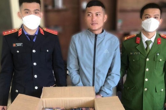 Bắt quả tang 2 đối tượng tàng trữ gần 28kg pháo