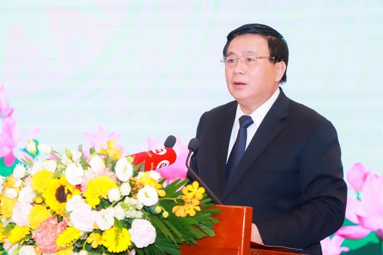 Xây dựng và hình thành một động năng phát triển mới, thực chất và thực tế cho Nghệ An