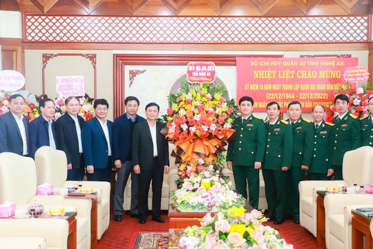 Bí thư Tỉnh ủy Nghệ An Thái Thanh Quý chúc mừng Ngày thành lập Quân đội nhân dân Việt Nam
