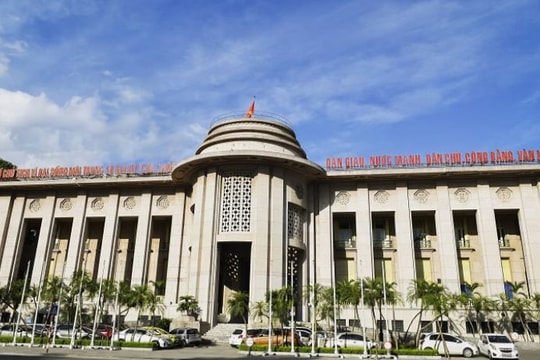 Ngân hàng Nhà nước: Sẽ 'xử lý' tổ chức tín dụng tiếp tục tăng lãi suất