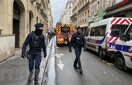 Hé lộ thông tin về kẻ gây ra vụ xả súng chết chóc ở trung tâm Paris