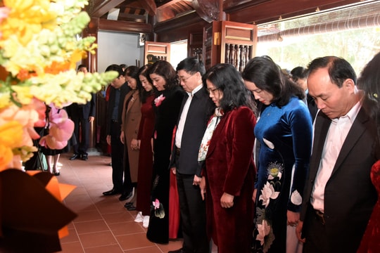 Nghệ An kỷ niệm 155 năm ngày sinh chí sĩ Phan Bội Châu