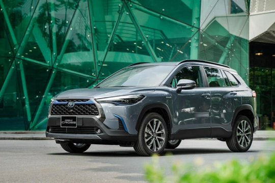 Toyota sắp tăng giá hàng loạt ô tô từ 2023, có xe đắt thêm 90 triệu đồng 