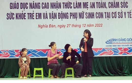 Phụ nữ Nghệ An nâng cao nhận thức làm mẹ an toàn, chăm sóc sức khỏe cho trẻ em 