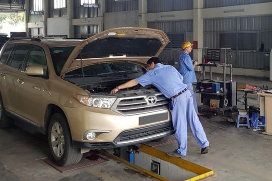 Lý do trung tâm đăng kiểm từ chối ô tô 'độ' mặt ca-lăng, cản trước sau