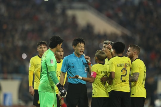 Trọng tài đã đúng khi cho đội tuyển Việt Nam được hưởng quả phạt đền 