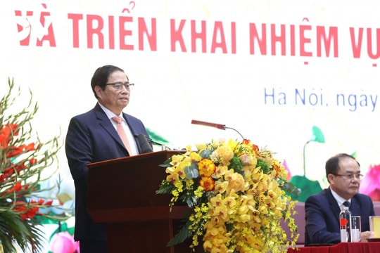 Tiếp tục hoàn thiện bộ máy hành chính Nhà nước tinh gọn, hoạt động hiệu lực, hiệu quả