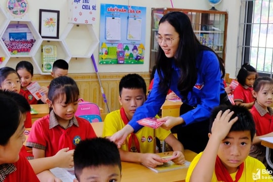 Bảo hiểm xã hội Nghệ An: Hoàn thành gia hạn, cấp thẻ Bảo hiểm y tế đảm bảo công tác khám, chữa bệnh cho người dân