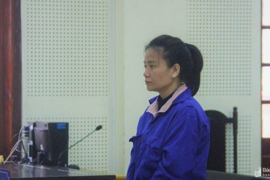 Dùng thủ đoạn gian dối chiếm đoạt tiền tỷ khi chơi bát phường