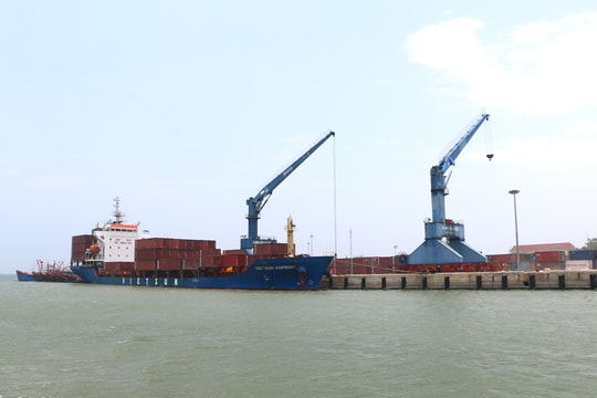 Nghệ An gỡ 'điểm nghẽn', phát triển nhanh dịch vụ logistics