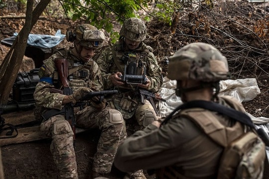 Nga tố Ukraine tập kích cơ sở năng lượng, Kiev nói Moscow sắp hết tên lửa