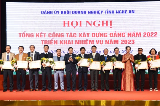 Xây dựng cộng đồng doanh nghiệp Nghệ An phát triển nhanh, có uy tín, thương hiệu mạnh