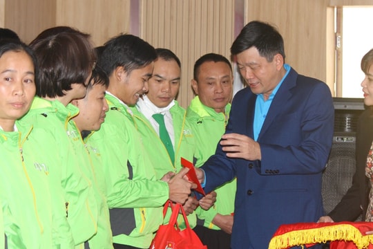 Công đoàn ngành Giao thông vận tải: Ấm cúng chương trình 'Tết Sum vầy 2023'