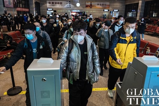 Hàng trăm triệu người về quê ăn Tết, Trung Quốc bắt đầu kỳ Xuân vận 2023