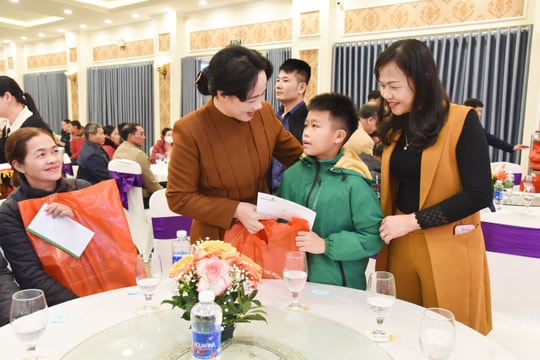 Đảng ủy Khối Doanh nghiệp tổ chức chương trình 'Tết Sum vầy - Kết nối yêu thương'