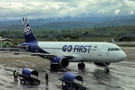 Máy bay cất cánh chở theo hành lý, 'bỏ quên' 55 hành khách lại sân bay